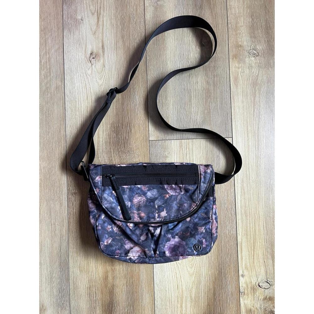 Lululemon Festival Bag II Frosted Rose Multi Black Crossbody Purse 5L